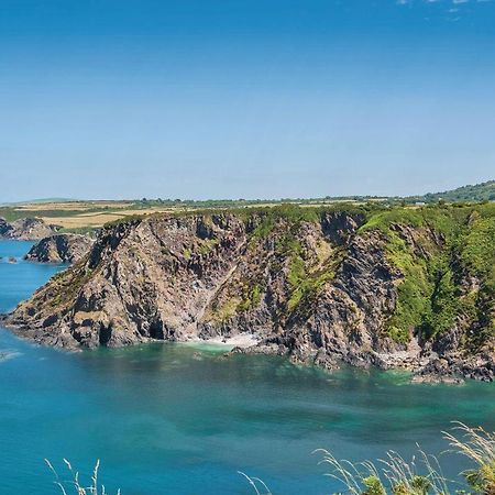 Fishguard Bay Resort Llanllawer Buitenkant foto