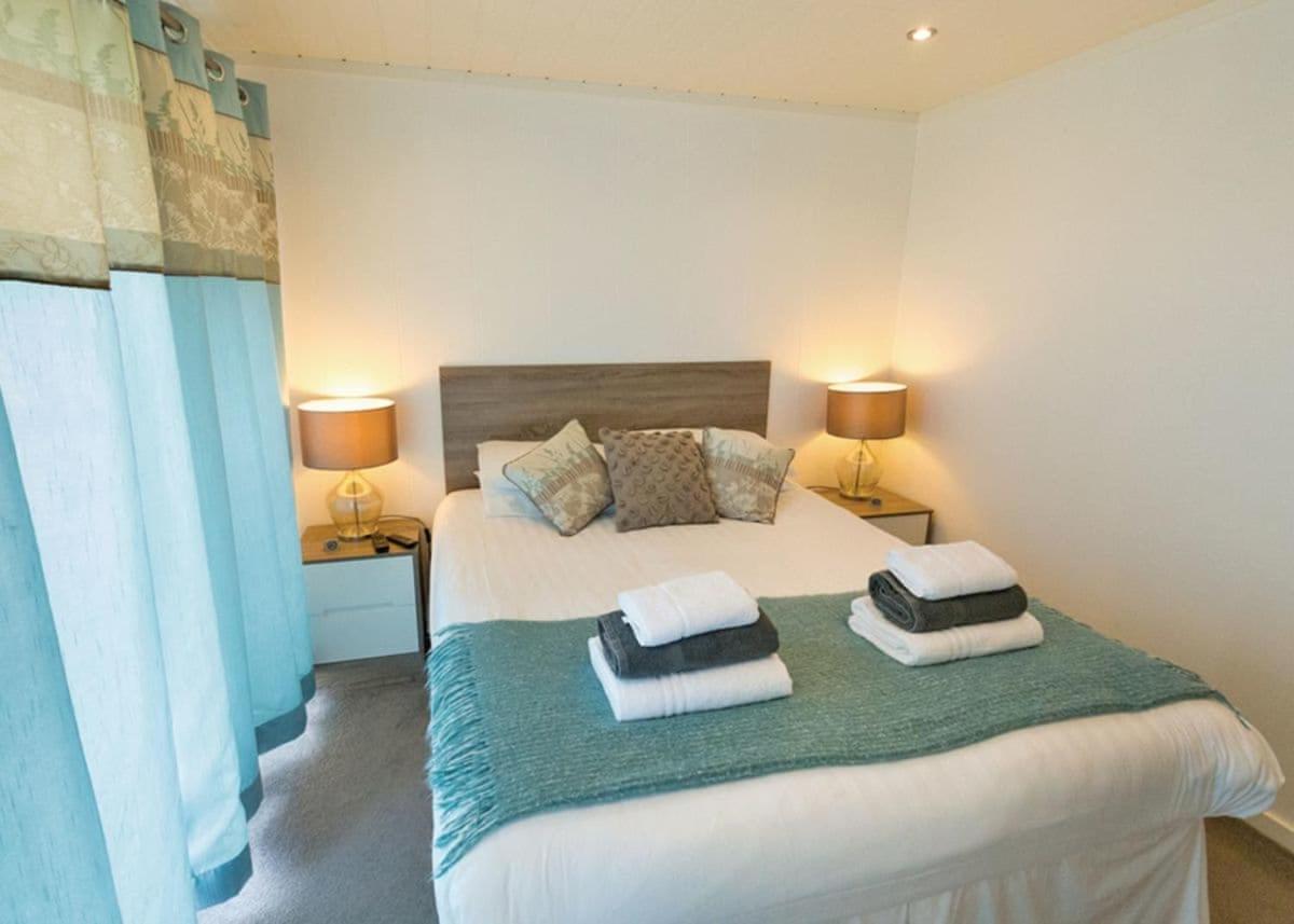 Fishguard Bay Resort Llanllawer Buitenkant foto