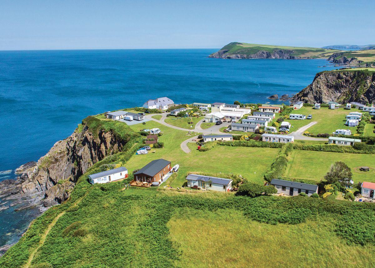 Fishguard Bay Resort Llanllawer Buitenkant foto